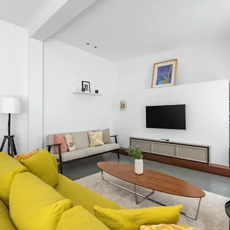 Bright Cool 2bed 2 Bath Airy #353 * Estambul