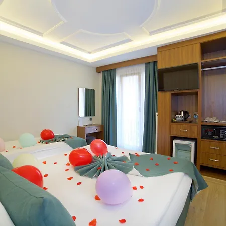 Hotel Black Tulip 4*