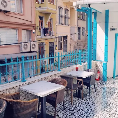 Old Aparthotel *