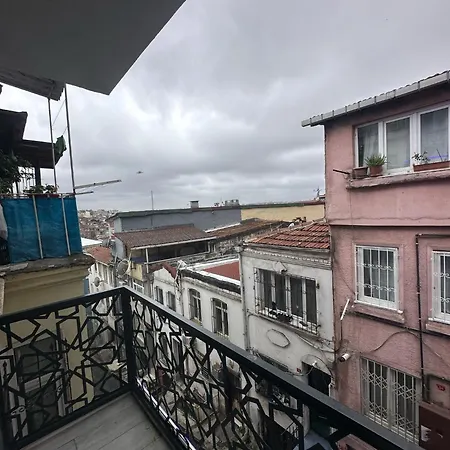 Taksim Larissa * Istanbul