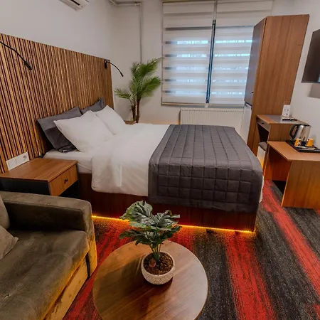 Vicolo Moda Hotel *