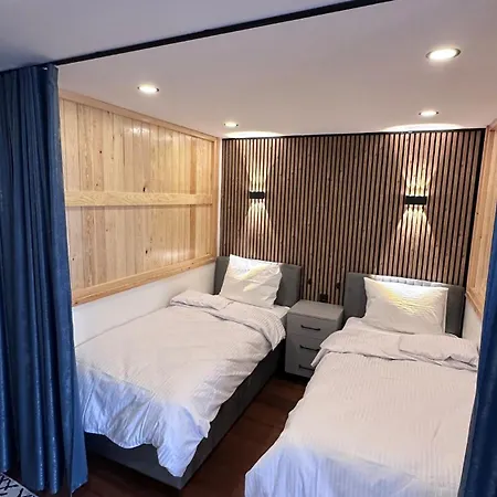 Aparthotel Golden Tulip *
