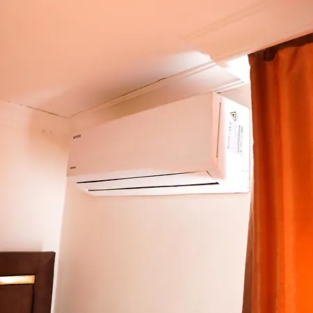 Laos Istanbul