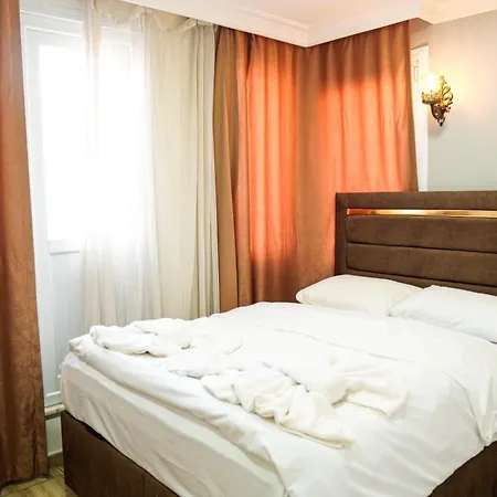 Laos Hotel *