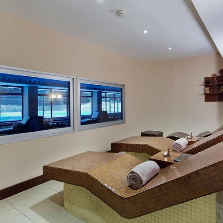 Hilton Bosphorus מלון 5*