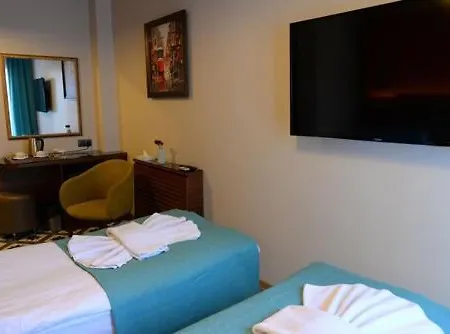 Pera Luna Hotel