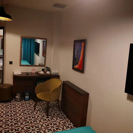 Pera Luna Hotel