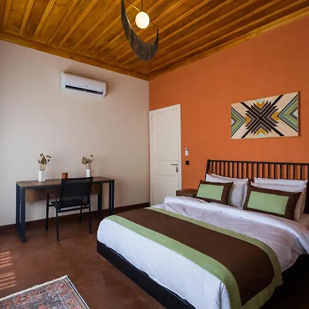 Fragments Hotel 4*
