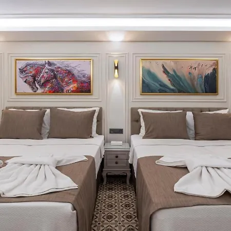 Pera Luna Premium Istambul