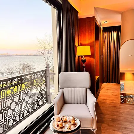 Ezkar Bathonea Art Hotel Istanbul