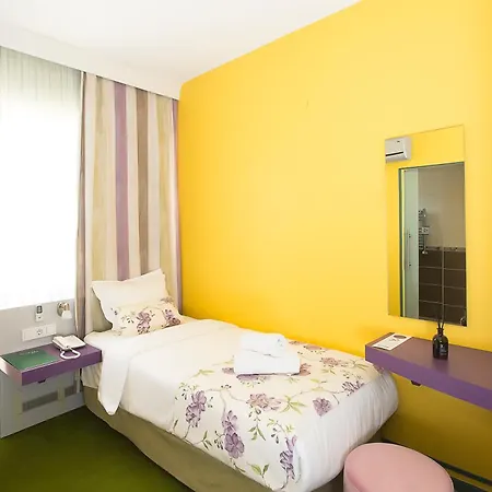 Mini Harem Hotel