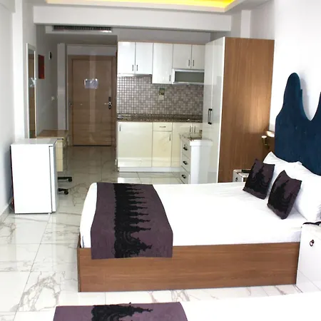 Eclipse Apartment *