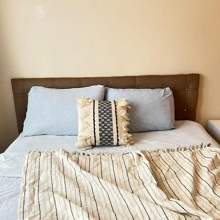Two Flats With 6br, 4ba Apartment Istanbul