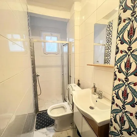 Apartament Two Flats With 6br, 4ba