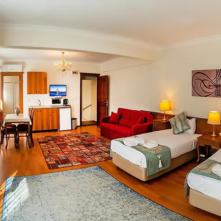 Sultan House 3*
