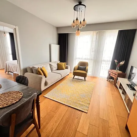 Divan - Guenesli Near Atakoey Metro Station اسطنبول