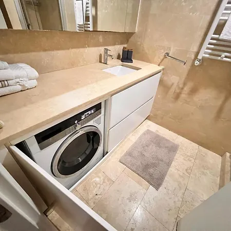 Apartment Divan - Guenesli Near Atakoey Metro Station *
