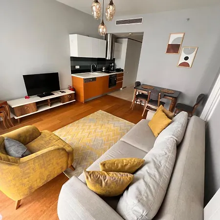 Apartment Divan - Guenesli Near Atakoey Metro Station Istanbul
