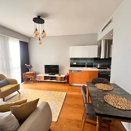 Apartment Divan - Guenesli Near Atakoey Metro Station Istanbul