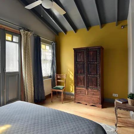 Casa vacanze Golden Horn Views From The Saffron House In Old *