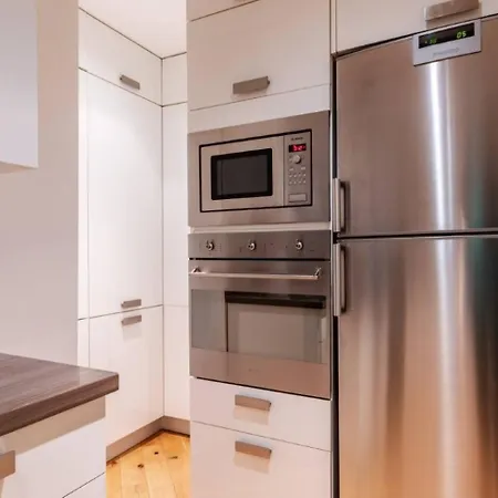 Apartment Luxury Modern 3bed25bath Bright Pad #375