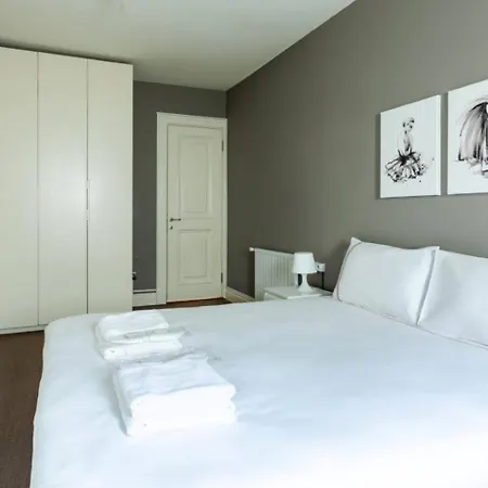 Luxury Modern 3bed25bath Bright Pad #375 Apartment