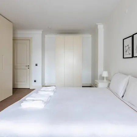 Luxury Modern 3bed25bath Bright Pad #375 Apartment Istanbul
