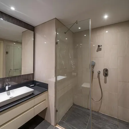 One Bedroom Flat With Gym Petek 103 Apartment *