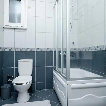 High-ceiling 3-bedroom With View Istanbul