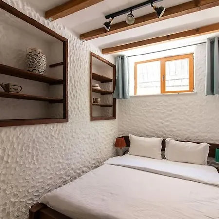 Authentic 1br W Private Patio In Hype Cihangir Apartment *