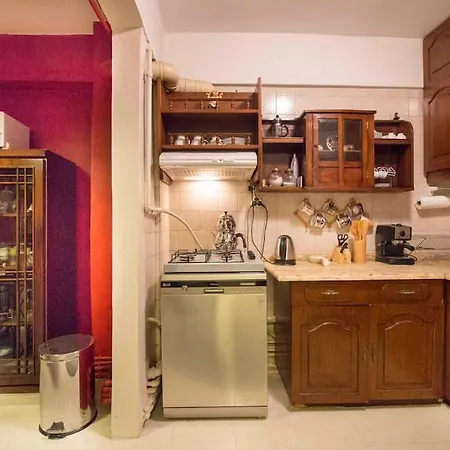 Apartment Bright Cozy Stacked Ideally Located N Kadikoy
