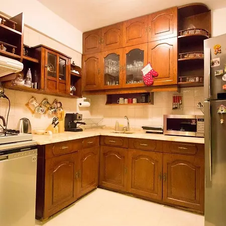 Bright Cozy Stacked Ideally Located N Kadikoy Apartment