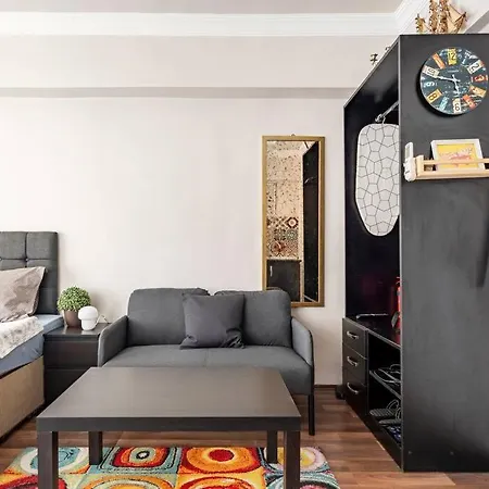 Kumkapi Apartment