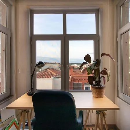 Apartment Soft And Historic 3br W Iconic Haydarpasa View Istanbul