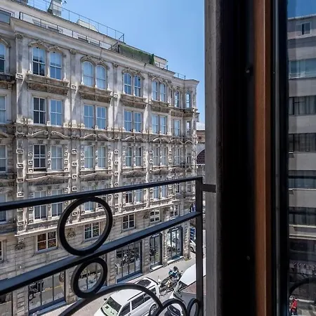 Apartment Vith Sea View Istanbul