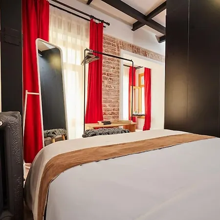 شقة Stunning 2br 1 Min Metro&galata *
