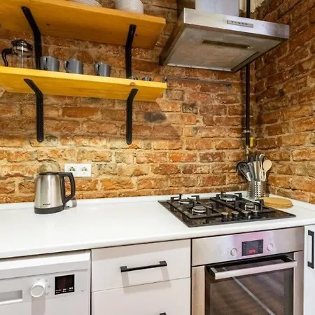 Bright Gorgeous 3bd Patio Ac! #360 Apartment
