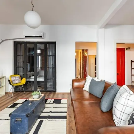 Bright Gorgeous 3bd Patio Ac! #360 * Istanbul