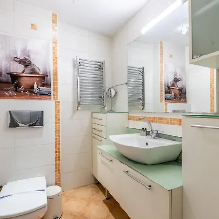 Gorgeous Bright 2bed1bath Bosphorus Views! #356 Apartment
