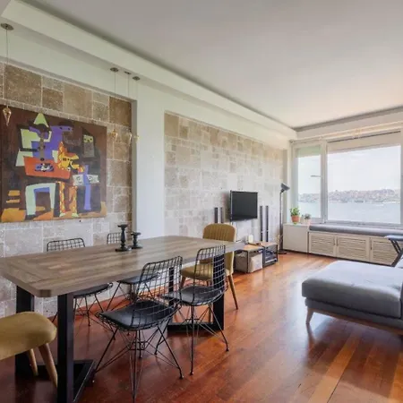 Apartment Gorgeous Bright 2bed1bath Bosphorus Views! #356 *