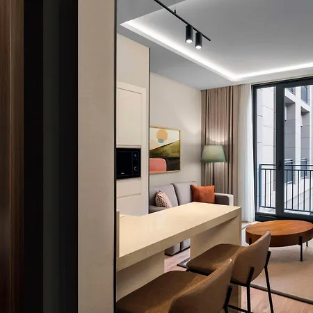 Altunizade Istanbul, Curio Collection By Hilton 4* İstanbul