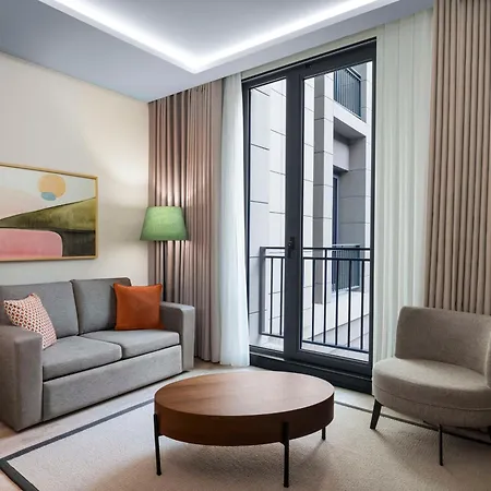 Altunizade Istanbul, Curio Collection By Hilton 4*