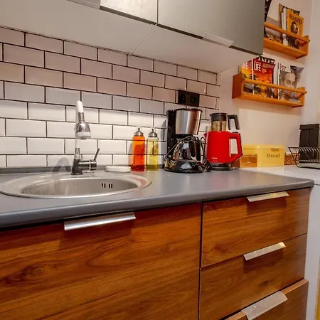 Studio Apartment Apartment *