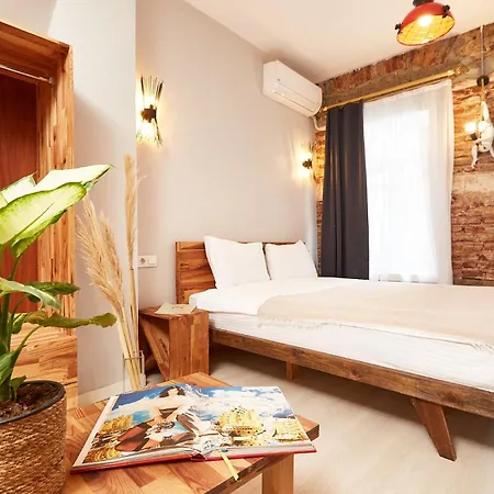 Karakoy Puerto Hotel