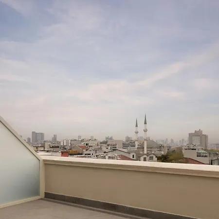 Otel Moxy Taksim *