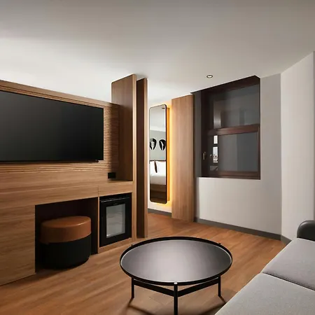 Otel Moxy Taksim *