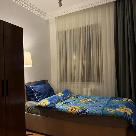 Elegant In Sisli Long Term *
