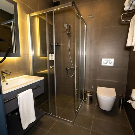 Educity And Atasehir Hotel