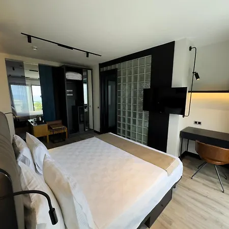 Hotel Business Airport