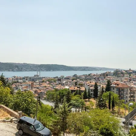 Gorgeous W Stunning Views Patio! #361 Apartment